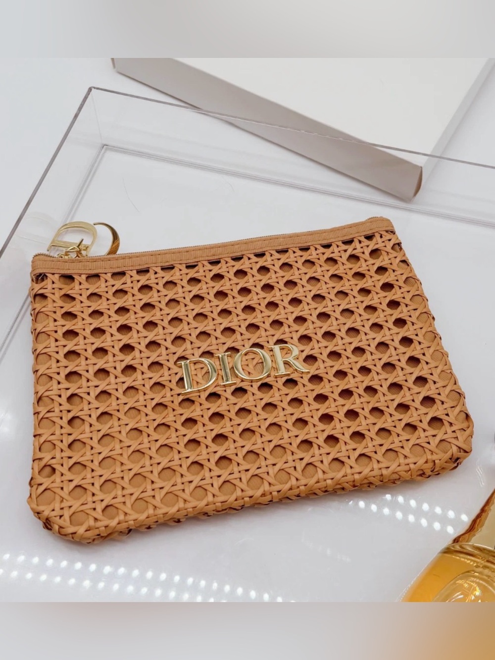 Beauty 2026 Summer Limited Edition Rattan Beige Cosmetic Pouch Bag w/ Box - Picture 2 of 8